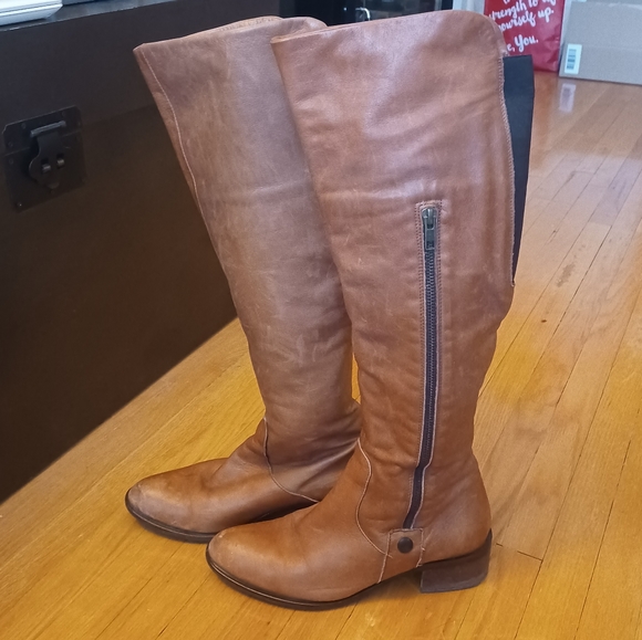 ⚡️SALE⚡️Davos Gomma Brown Leather Knee High Boots - Picture 3 of 13
